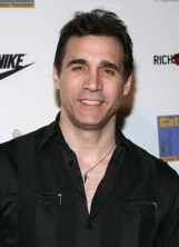Adrian Paul attends 5th Anniversary Dinner Cathys Kids Foundation   